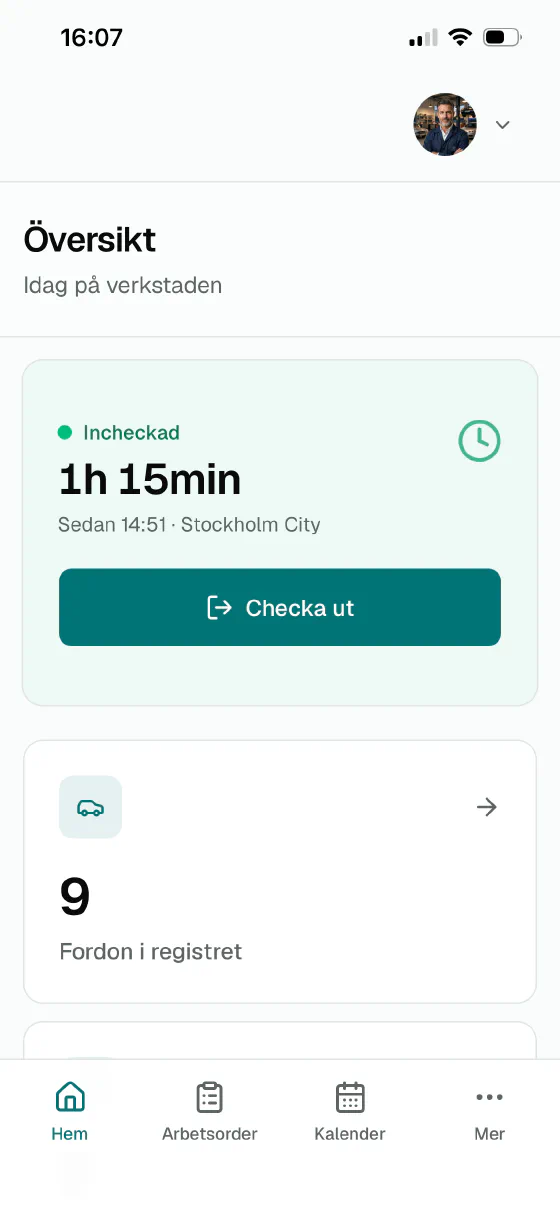 Startsidan i mobilen med stämpelklocka